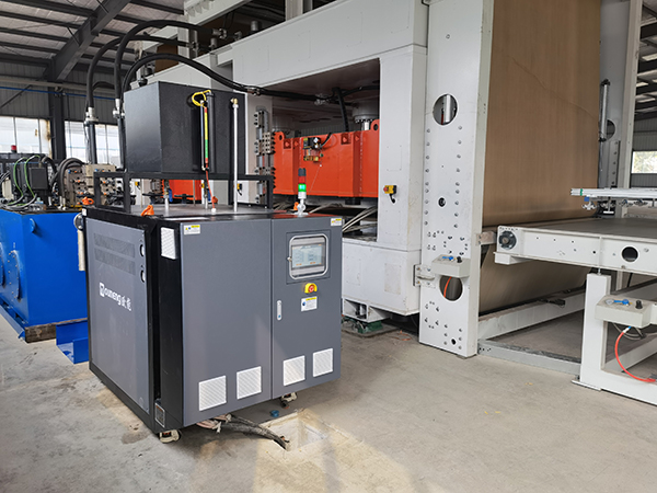 從加油到排氣，熱帖壓機模溫機操作攻略