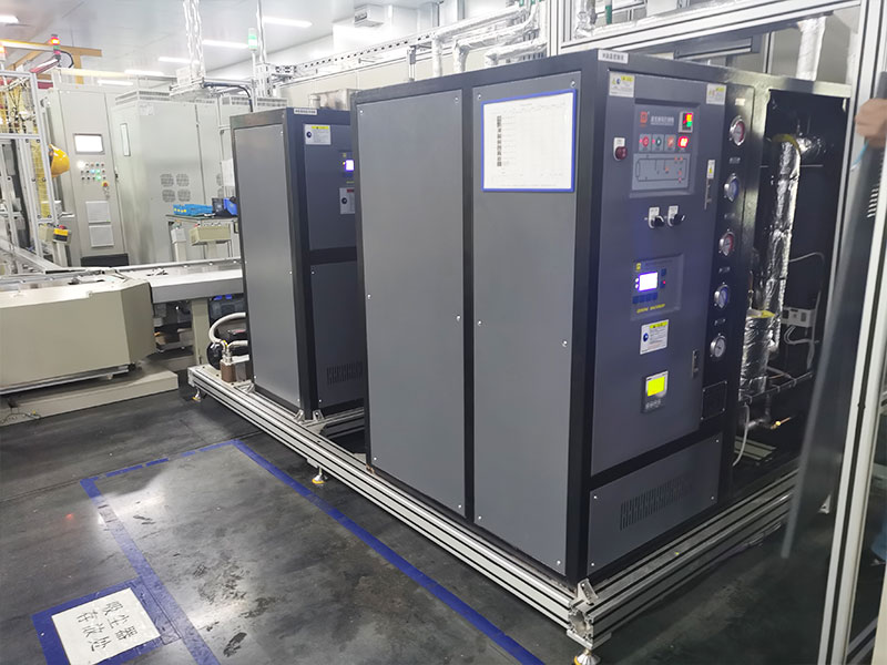 減速機測試冷熱一體機 減速機測試<a href='http://www.xzjiankong.com/p_lengreyitiji.html' class='body-link'>冷熱一體機</a>