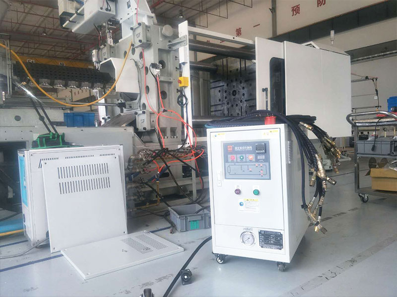 注塑<a href='http://www.xzjiankong.com/product/biaozhunshuiwenji.html' class='body-link'>水溫機</a>
