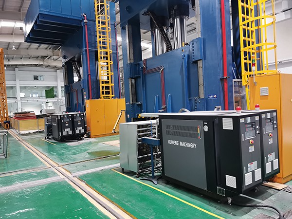 SMC成型加熱模溫機 SMC成型加熱模溫機